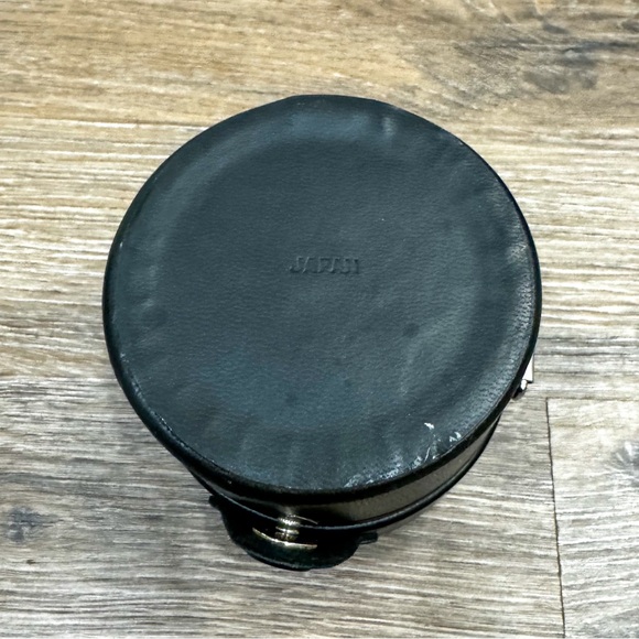 Vintage Olympus OM System Hard Sided Camera Lens Storage Case Zuiko 35mm f/2.8 - Picture 5 of 10